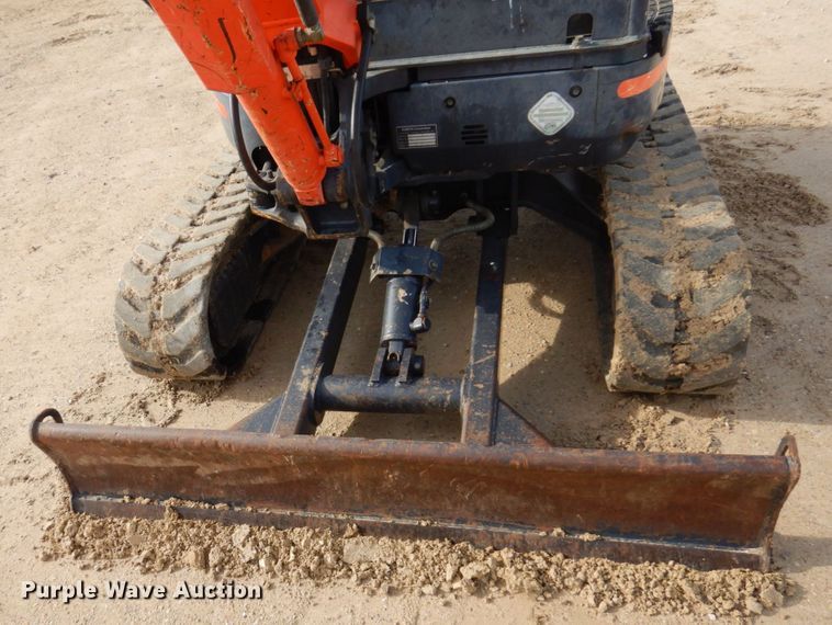 image for item DL3732 2003 Kubota U35  mini excavator