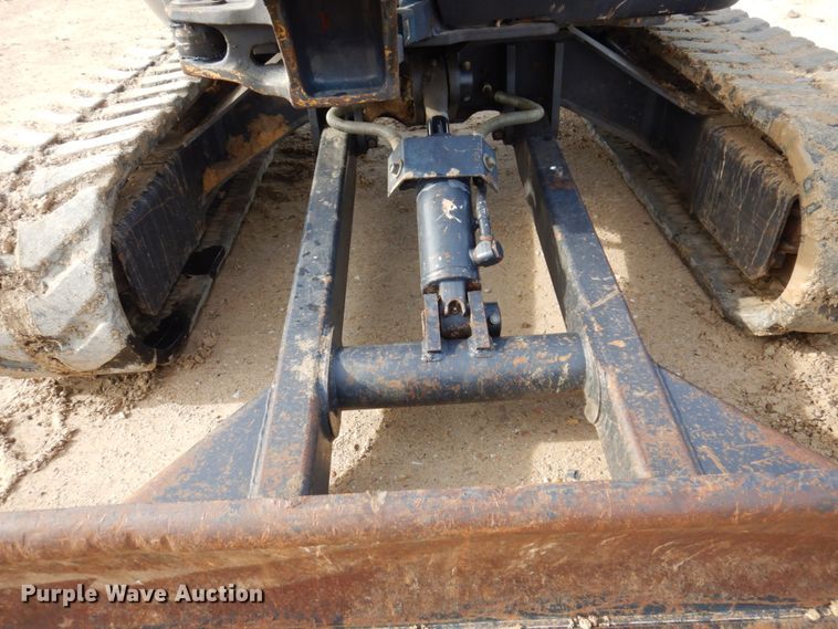 image for item DL3732 2003 Kubota U35  mini excavator