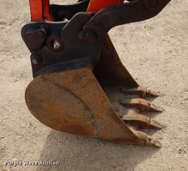 image for item DL3732 2003 Kubota U35  mini excavator