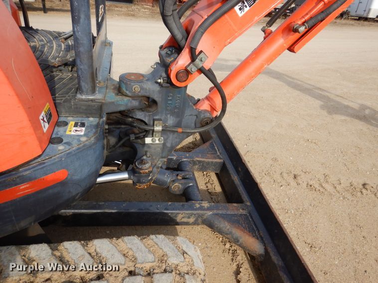 image for item DL3732 2003 Kubota U35  mini excavator