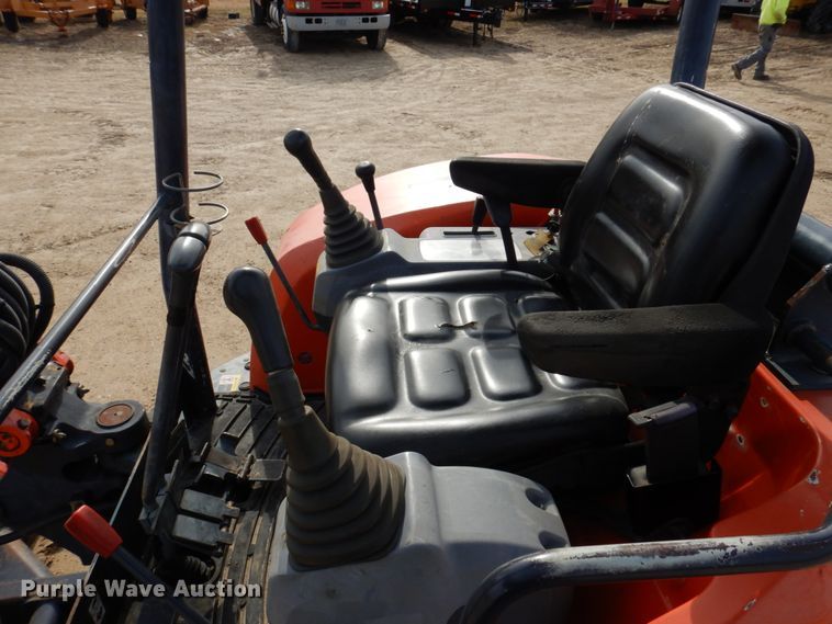 image for item DL3732 2003 Kubota U35  mini excavator