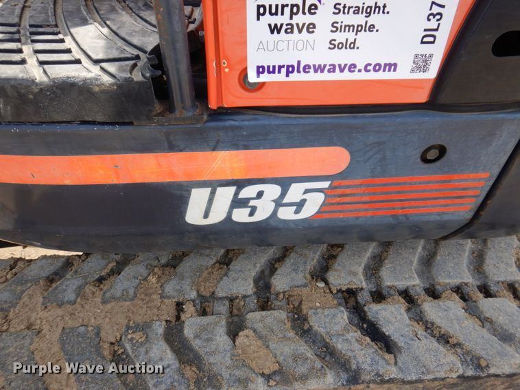 image for item DL3732 2003 Kubota U35  mini excavator