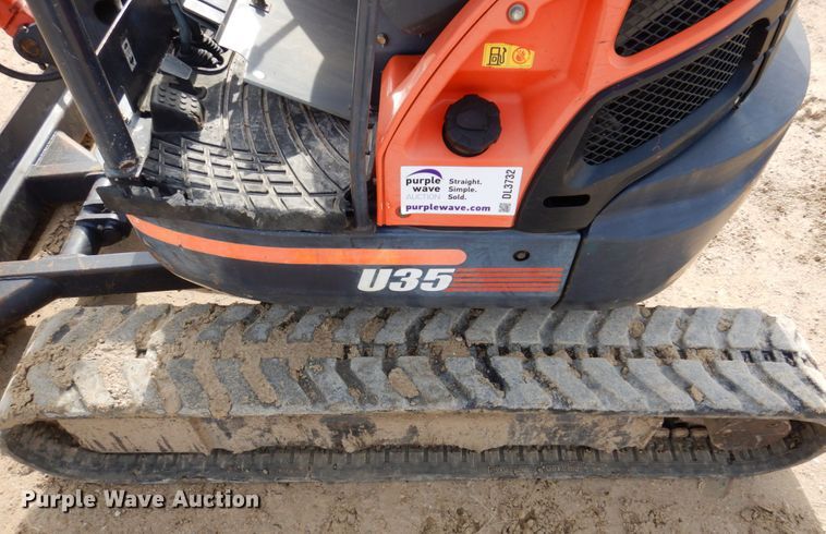 image for item DL3732 2003 Kubota U35  mini excavator