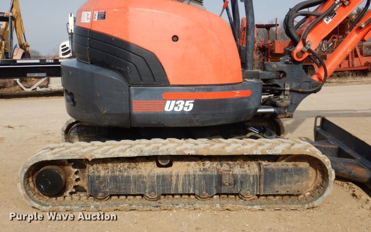 image for item DL3732 2003 Kubota U35  mini excavator