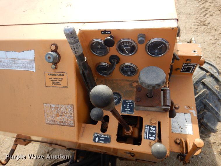 image for item DL3733 1980 Case Maxi Sneaker Series A  cable plow