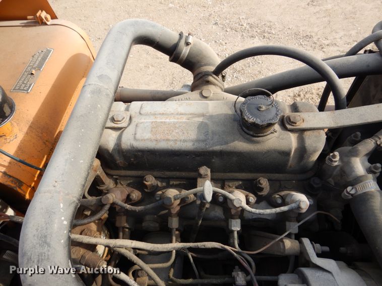 image for item DL3733 1980 Case Maxi Sneaker Series A  cable plow