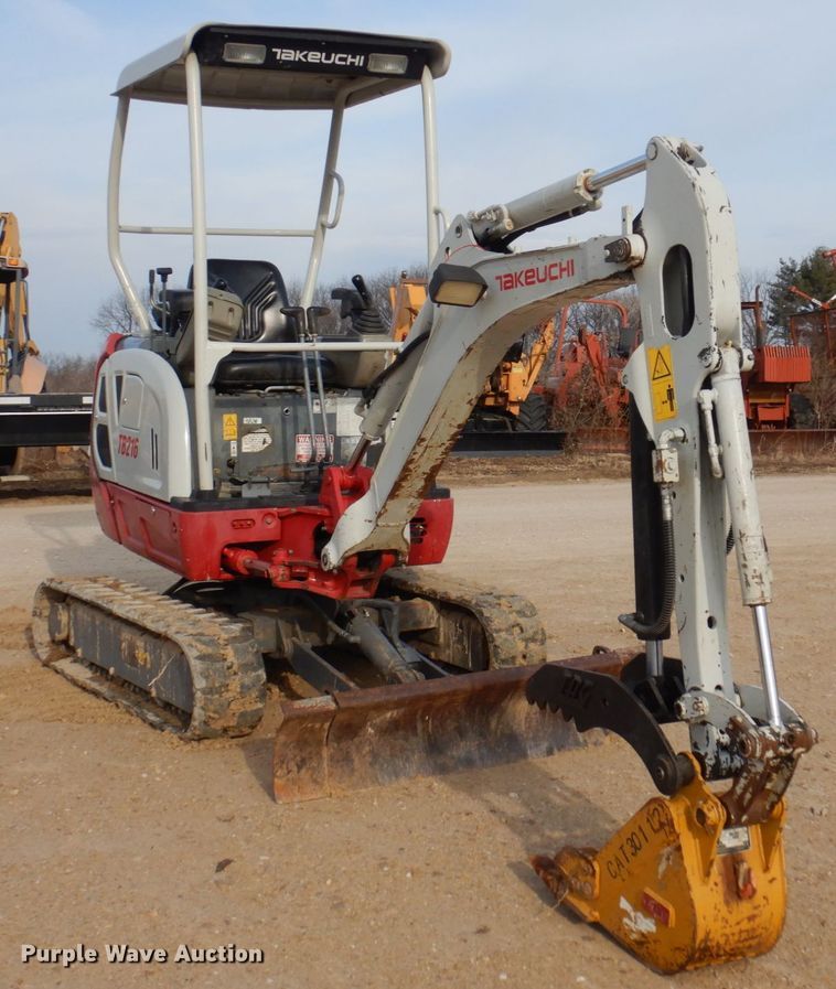 image for item DL3734 2014 Takeuchi TB216  mini excavator