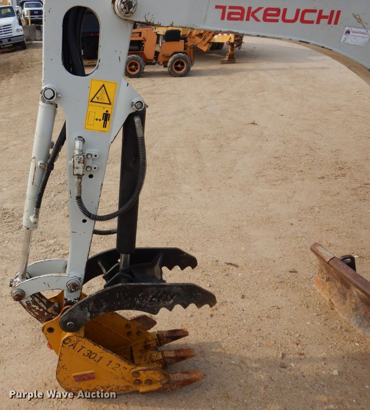 image for item DL3734 2014 Takeuchi TB216  mini excavator