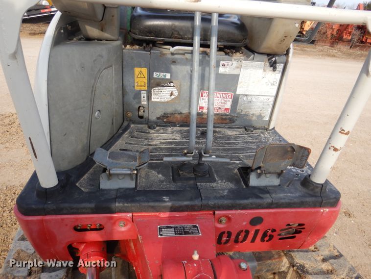 image for item DL3734 2014 Takeuchi TB216  mini excavator