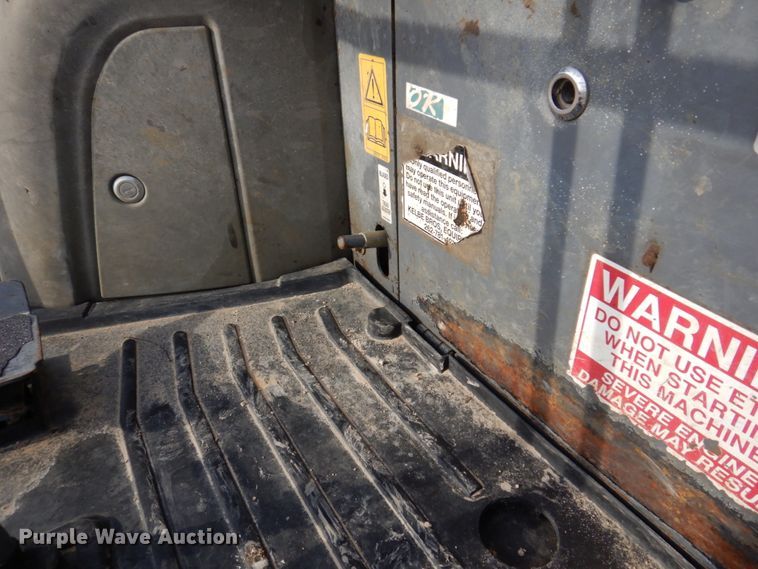 image for item DL3734 2014 Takeuchi TB216  mini excavator