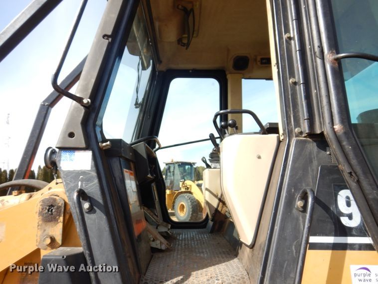 image for item DL3738 2002 Caterpillar 953C  track loader