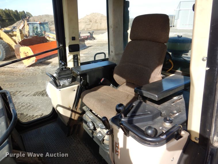 image for item DL3738 2002 Caterpillar 953C  track loader