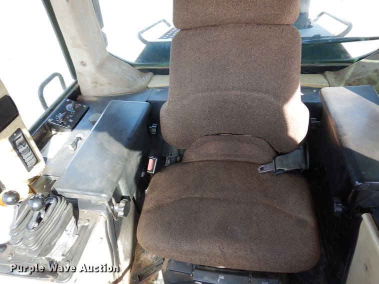 image for item DL3738 2002 Caterpillar 953C  track loader