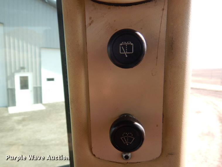 image for item DL3738 2002 Caterpillar 953C  track loader