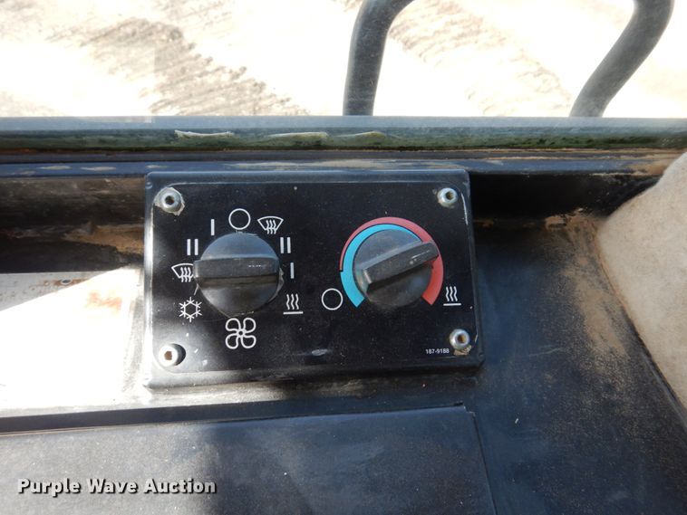 image for item DL3738 2002 Caterpillar 953C  track loader