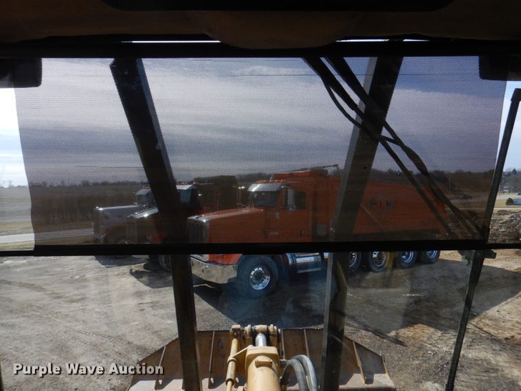 image for item DL3738 2002 Caterpillar 953C  track loader