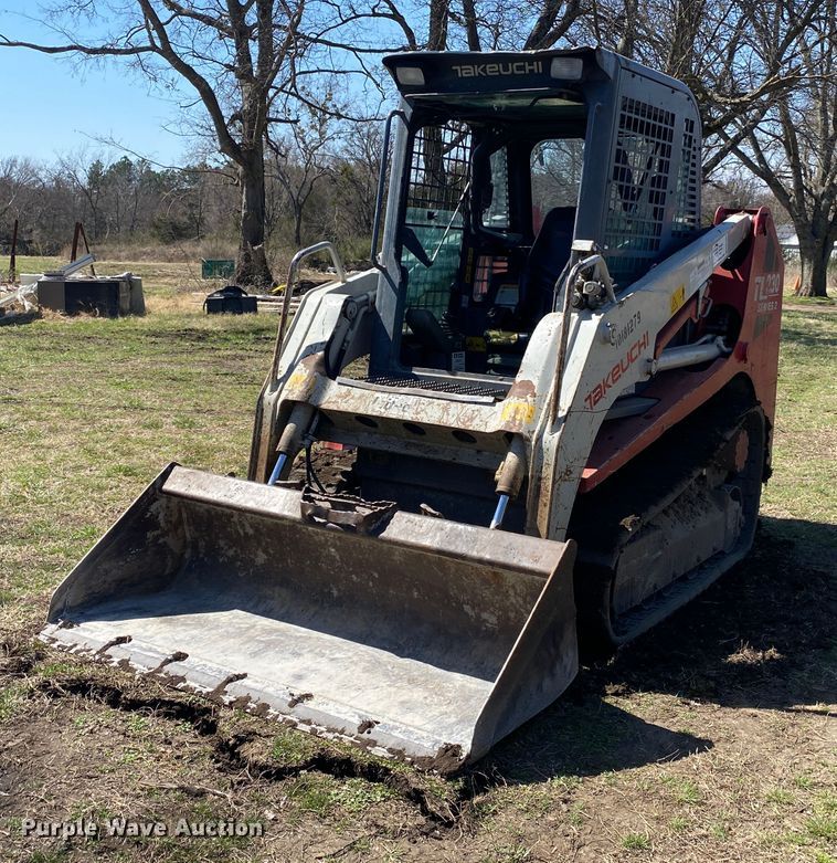 image for item DM4004 2013 Takeuchi TL230  tracked skid steer loader