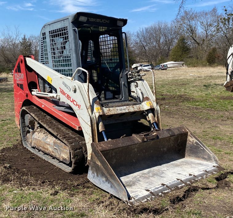 image for item DM4004 2013 Takeuchi TL230  tracked skid steer loader