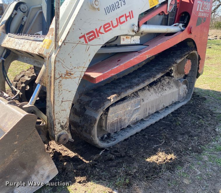 image for item DM4004 2013 Takeuchi TL230  tracked skid steer loader