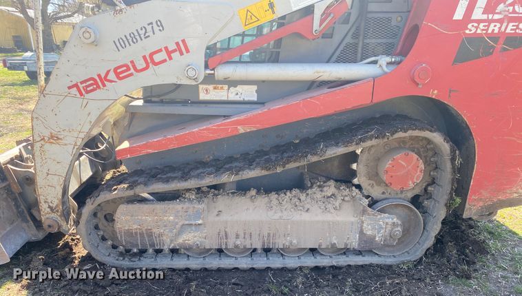 image for item DM4004 2013 Takeuchi TL230  tracked skid steer loader
