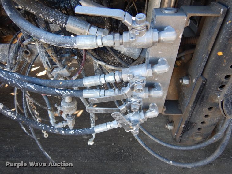 image for item DM5356 2001 Mack MR688S  paint striper truck