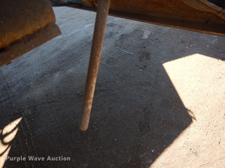 image for item DM5356 2001 Mack MR688S  paint striper truck