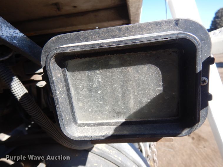 image for item DM5356 2001 Mack MR688S  paint striper truck