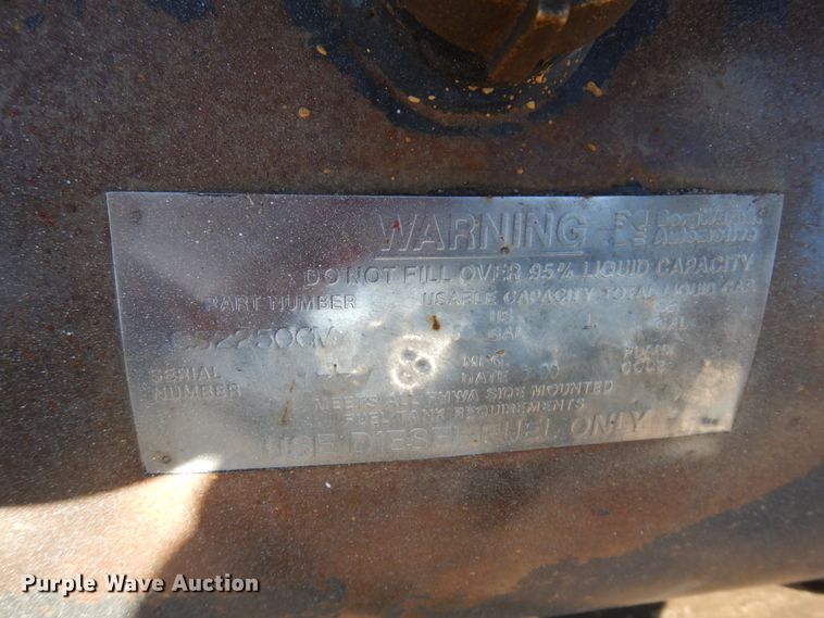 image for item DM5356 2001 Mack MR688S  paint striper truck