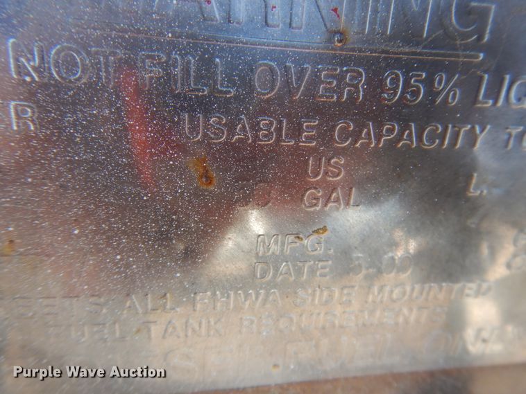 image for item DM5356 2001 Mack MR688S  paint striper truck