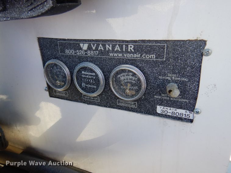 image for item DM5356 2001 Mack MR688S  paint striper truck