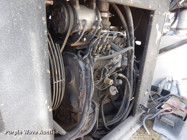 image for item DM5356 2001 Mack MR688S  paint striper truck