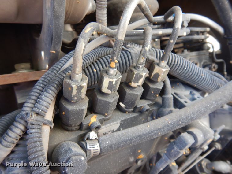 image for item DM5356 2001 Mack MR688S  paint striper truck