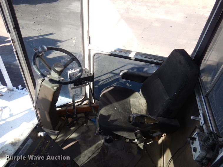 image for item DM5356 2001 Mack MR688S  paint striper truck