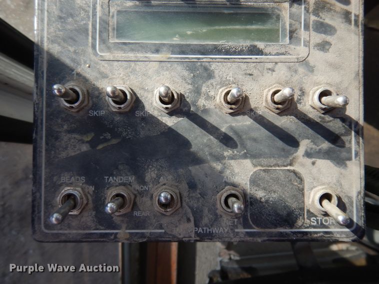 image for item DM5356 2001 Mack MR688S  paint striper truck