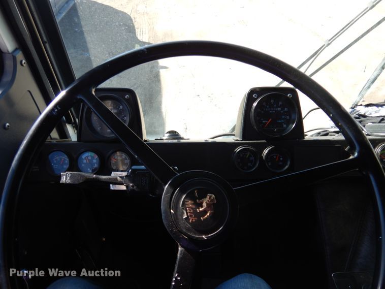 image for item DM5356 2001 Mack MR688S  paint striper truck