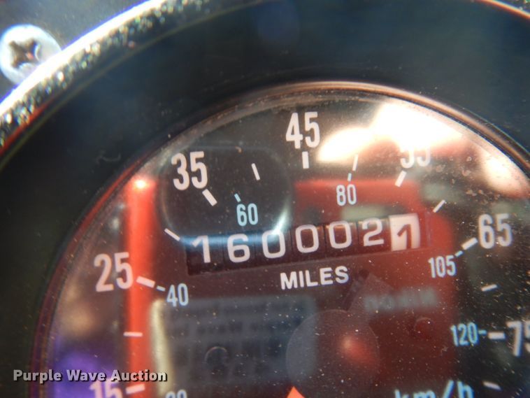 image for item DM5356 2001 Mack MR688S  paint striper truck