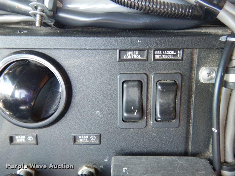 image for item DM5356 2001 Mack MR688S  paint striper truck