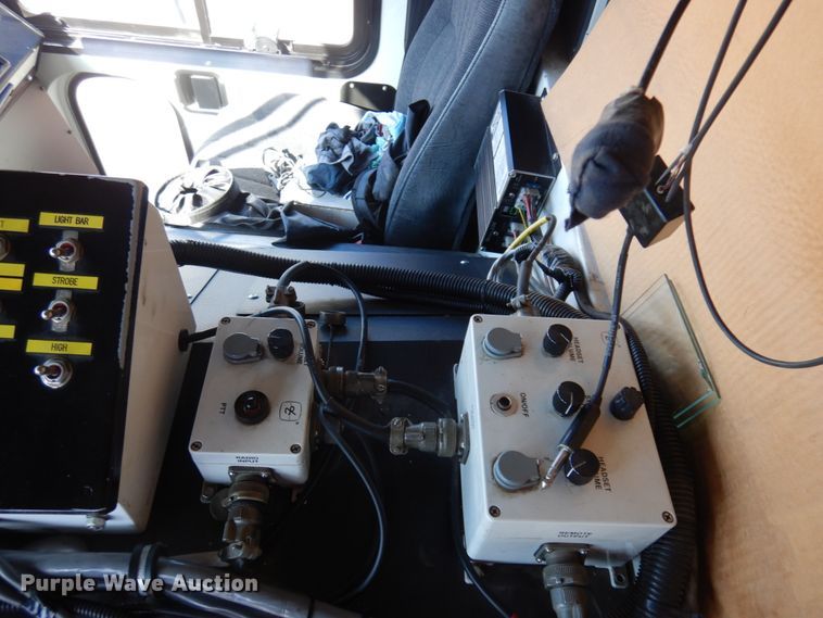 image for item DM5356 2001 Mack MR688S  paint striper truck