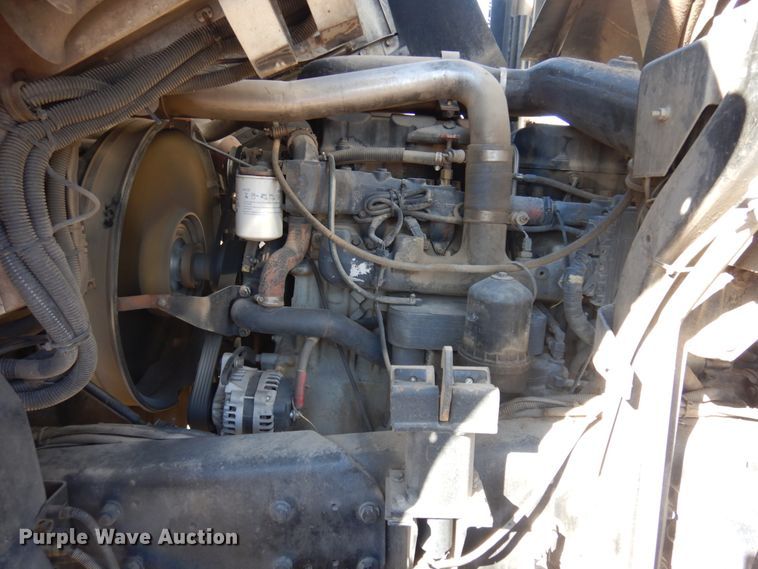 image for item DM5356 2001 Mack MR688S  paint striper truck