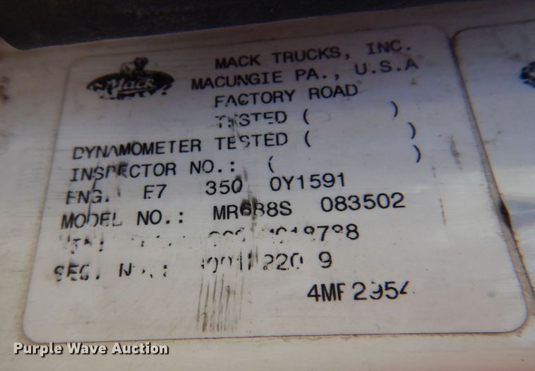 image for item DM5356 2001 Mack MR688S  paint striper truck