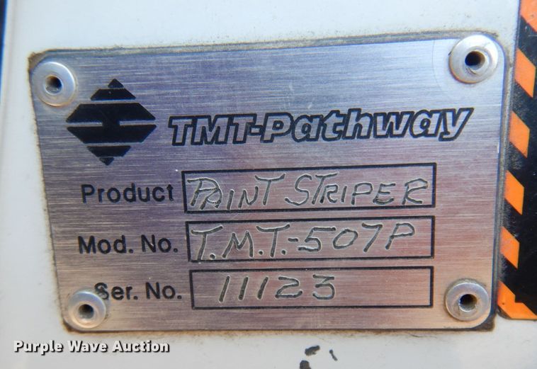 image for item DM5356 2001 Mack MR688S  paint striper truck