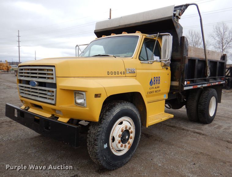 image for item DM6001 1993 Ford F700  dump truck