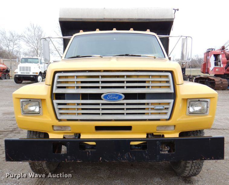 image for item DM6001 1993 Ford F700  dump truck