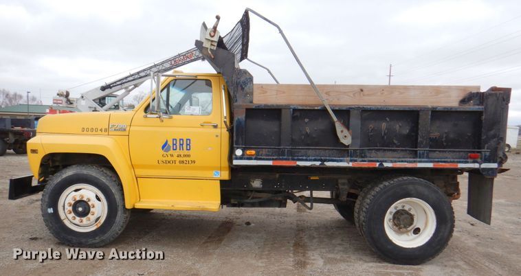 image for item DM6001 1993 Ford F700  dump truck