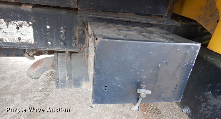 image for item DM6001 1993 Ford F700  dump truck