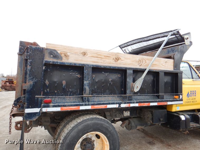 image for item DM6001 1993 Ford F700  dump truck