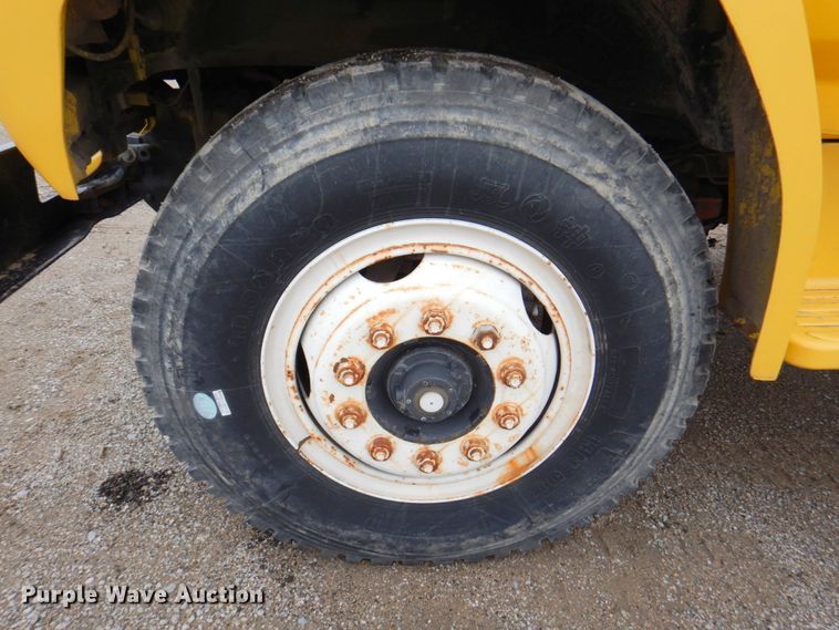 image for item DM6001 1993 Ford F700  dump truck