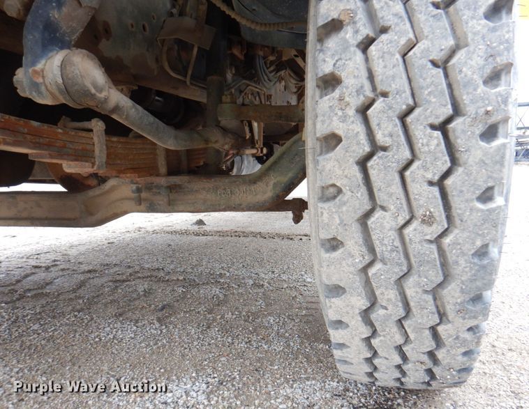 image for item DM6001 1993 Ford F700  dump truck