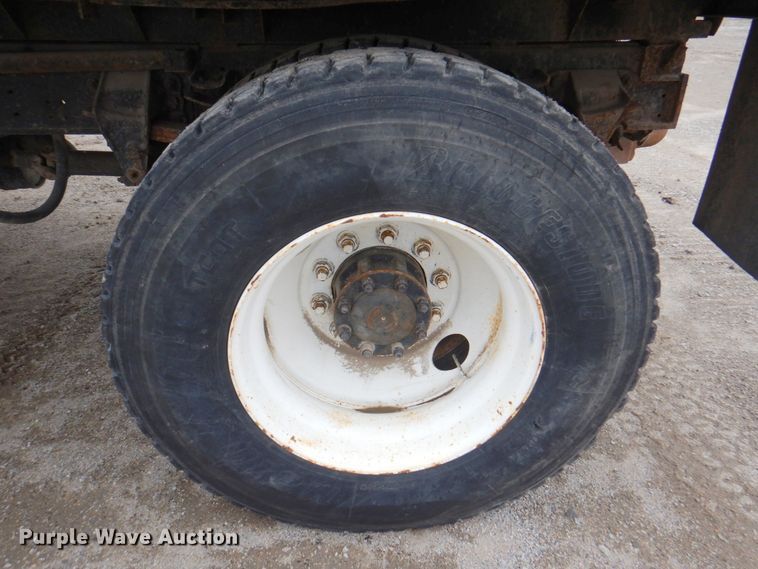 image for item DM6001 1993 Ford F700  dump truck