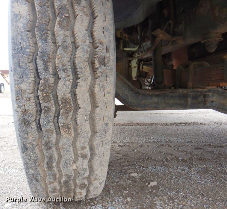 image for item DM6001 1993 Ford F700  dump truck